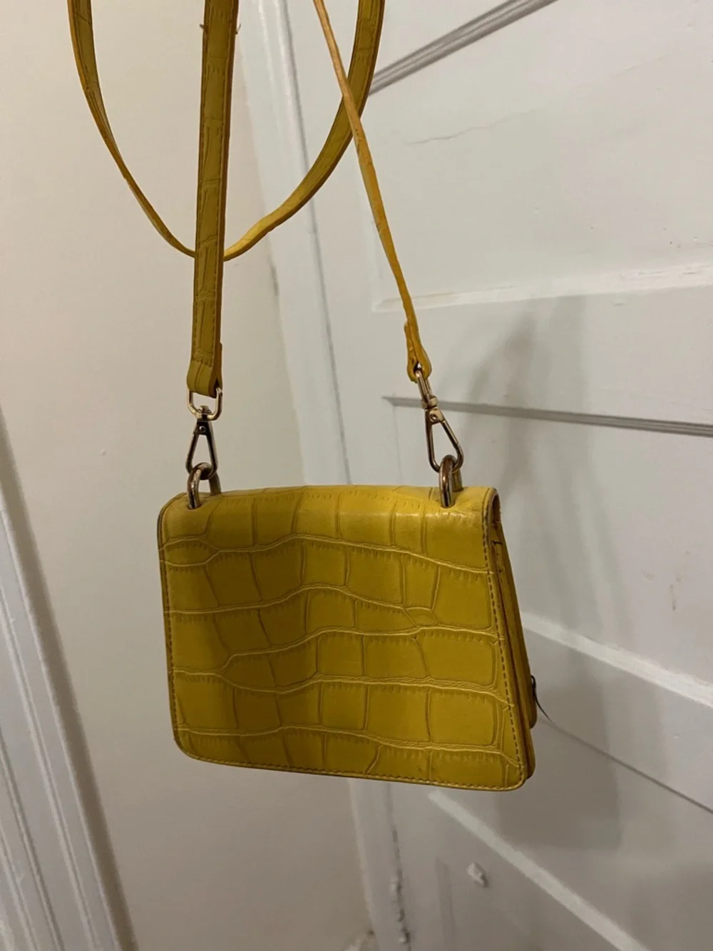 Stunning ASOS Yellow Croc-Embossed Crossbody Bag